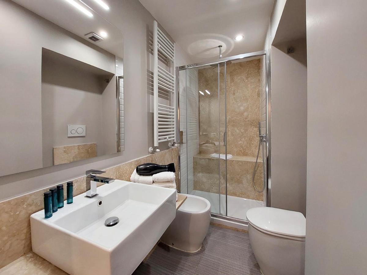 Vico Fashion District Hotel Milaan Buitenkant foto